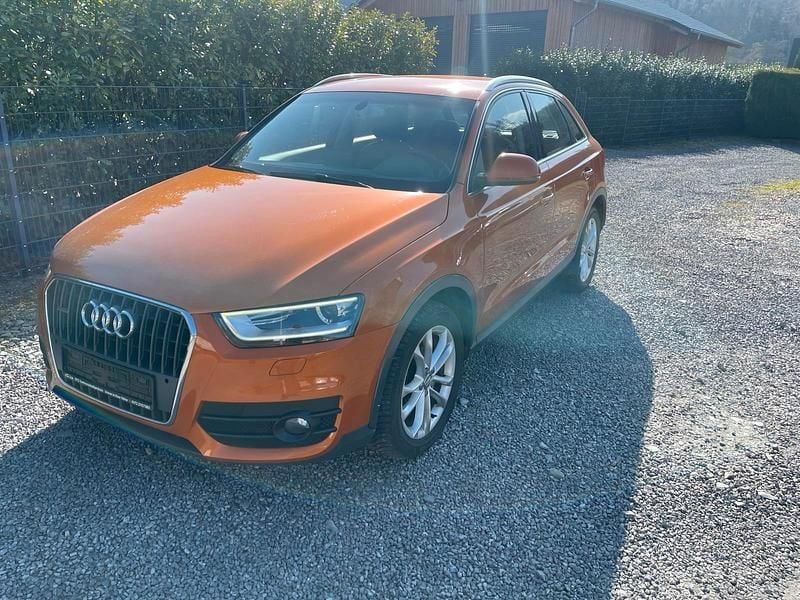 Gebraucht Audi Q3 170 PS (125 kW) 2011 Orange SUV