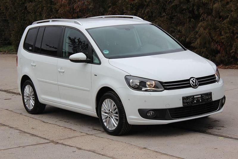 Weiß Gebraucht 2014 VW Touran Cup Van / Kleinbus | 7.000 € (Guter Preis) - Bild 1/4