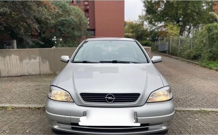 Silber Gebraucht 2003 Opel Astra Limousine | 1.300 € (Guter Preis) - Bild 1/4
