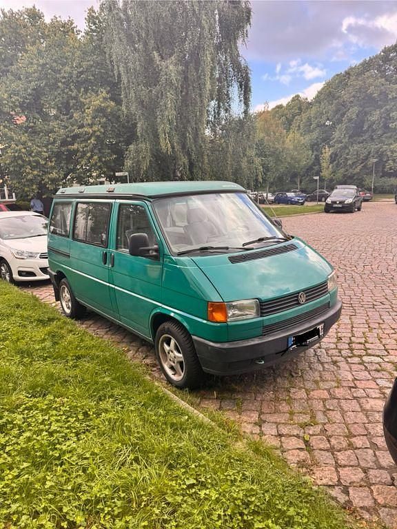Grün Gebraucht 1992 VW T4 California Van | 14.000 € - Bild 1/4