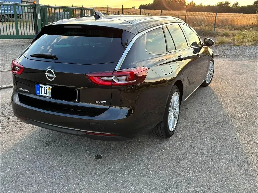 Gebraucht Opel Insignia Exklusiv 165 PS (121 kW) 2017 Schwarz Kombi