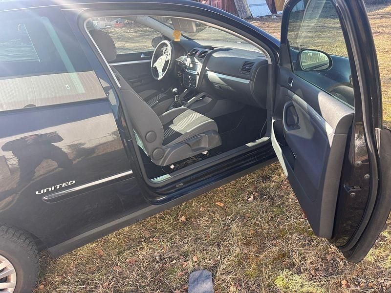 Gebraucht VW Golf 80 PS (58 kW) 2008 Schwarz Coupé