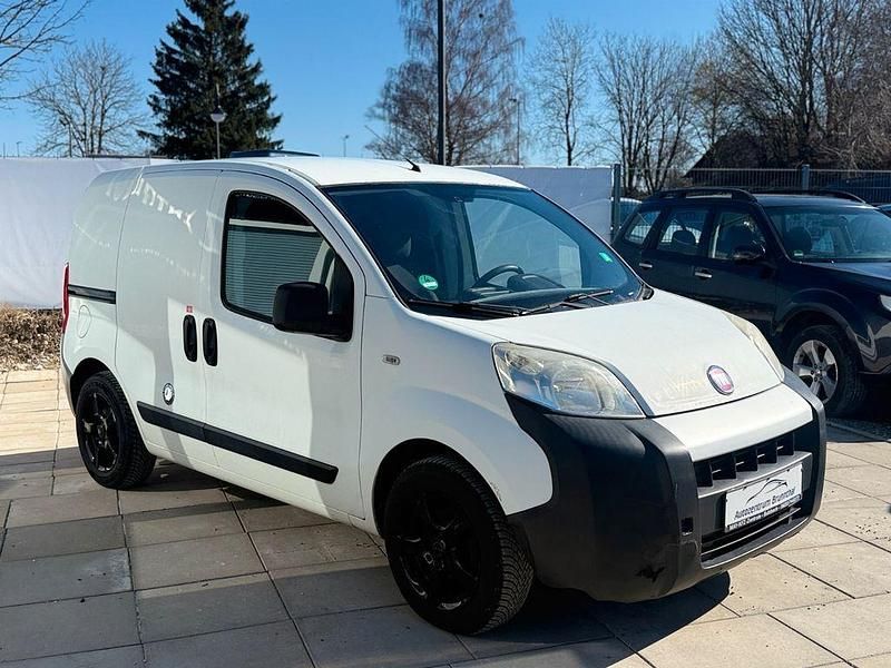 Gebraucht Fiat Fiorino 75 PS (55 kW) 2011 Weiß Van / Kleinbus