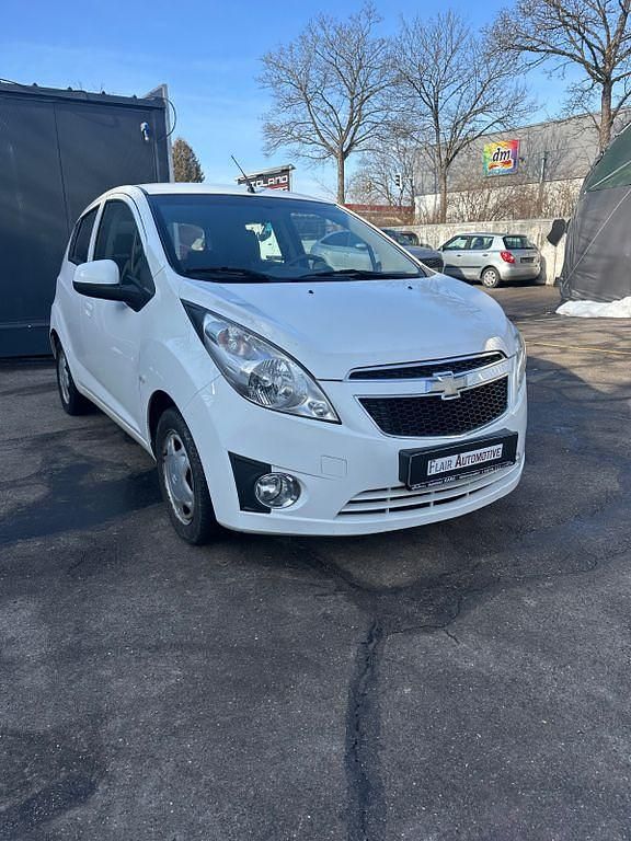 Gebraucht Chevrolet Spark LS 68 PS (50 kW) 2011 Weiß Kleinwagen