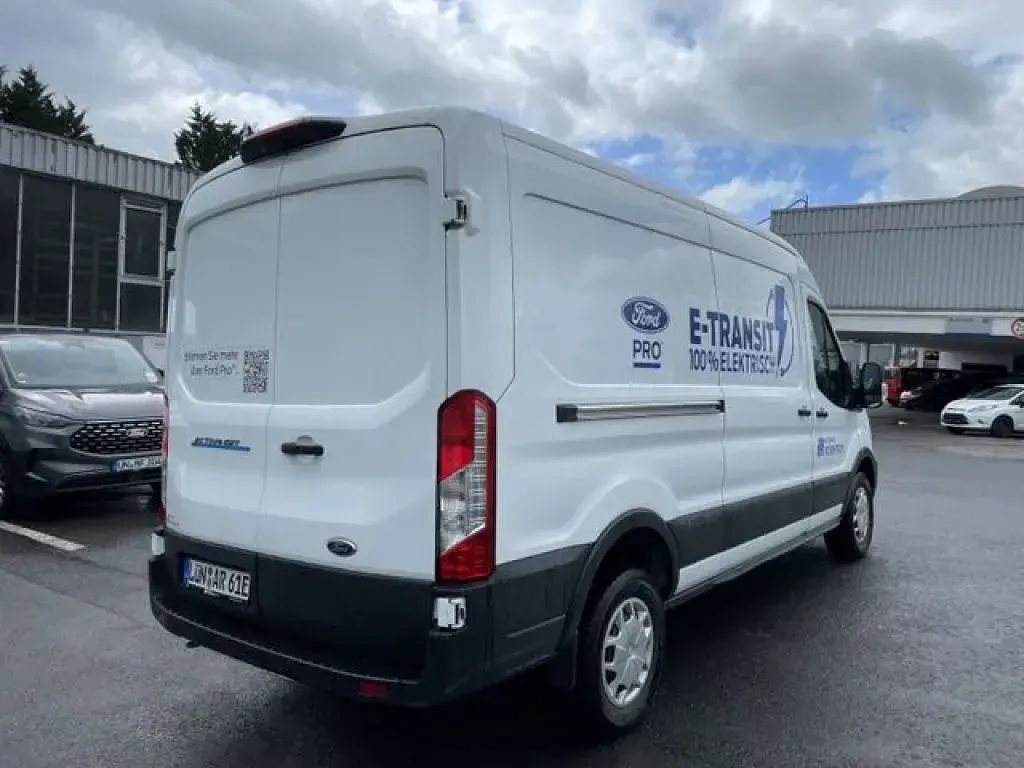 Occasion Ford Transit Trend 197 kW (269 ch) 2022 Blanc Van