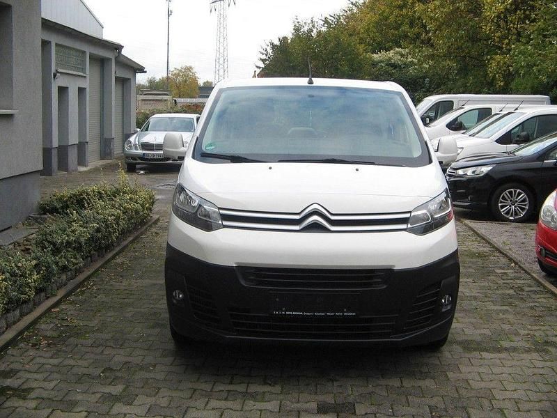 Gebraucht Citroën Spacetourer 116 PS (85 kW) 2017 Weiß Van / Kleinbus
