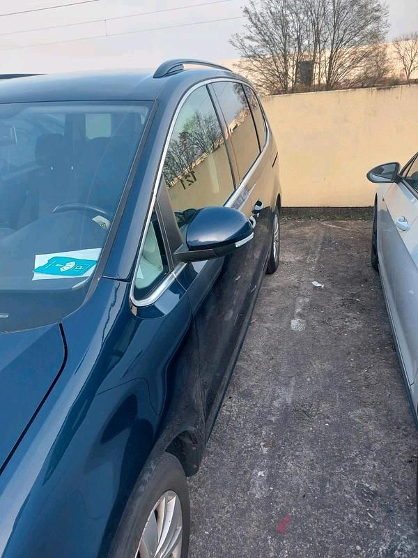 Gebraucht VW Sharan 140 PS (102 kW) 2011 Blau Van / Kleinbus