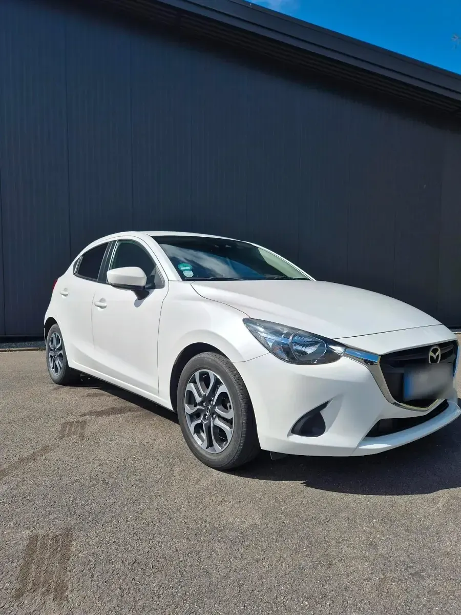 Usata Mazda 2 90 CV (66 kW) 2018 Bianco Berlina