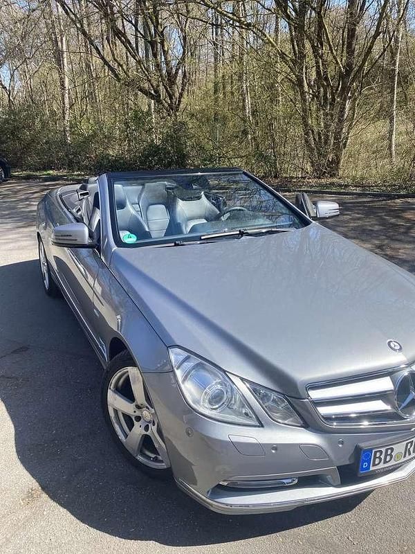 Usata Mercedes E250 Elegance 204 CV (150 kW) 2012 Grigio Cabrio