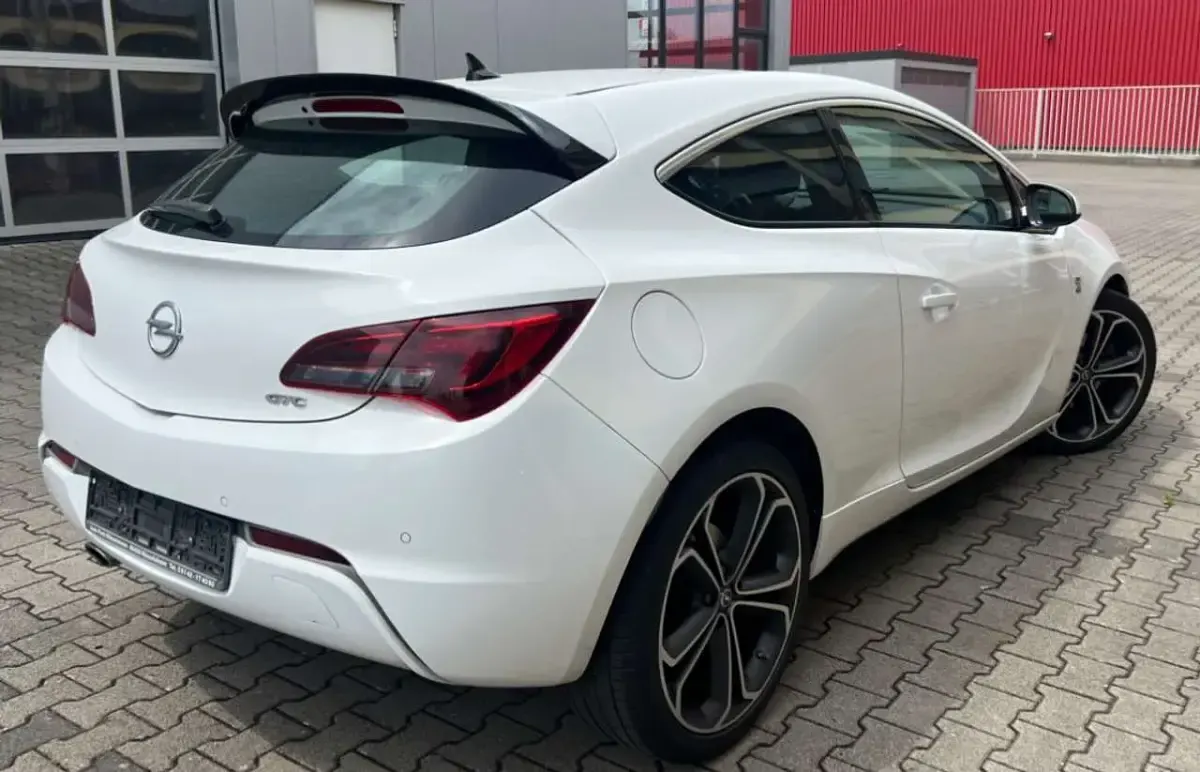 Gebraucht Opel Astra GTC OPC 170 PS (125 kW) 2015 Limousine