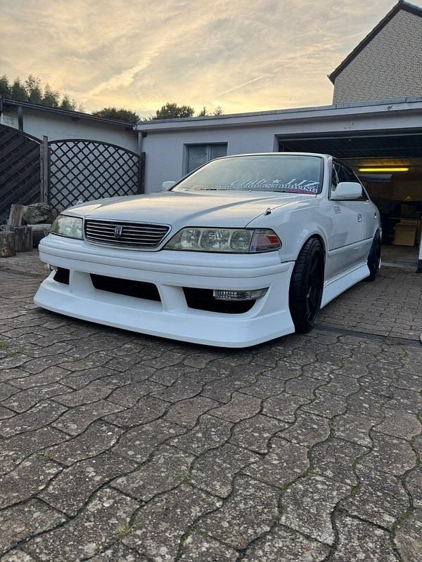 Weiß Gebraucht 1999 Toyota Mark II Kombi | 25.000 € - Bild 1/4