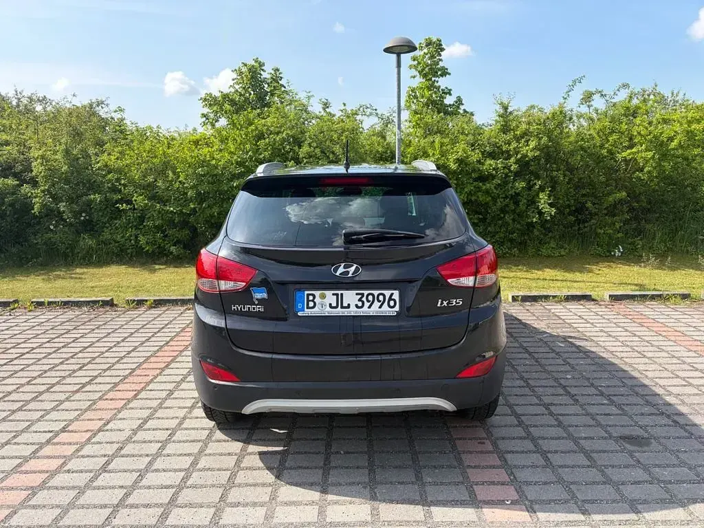 Gebraucht Hyundai ix35 163 PS (119 kW) 2011 Schwarz SUV