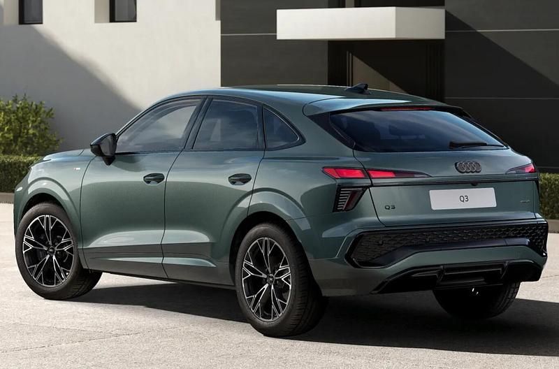 Neu Audi Q3 Sportback S-Line 204 PS (150 kW) 2025 Salbeigrün metallic SUV