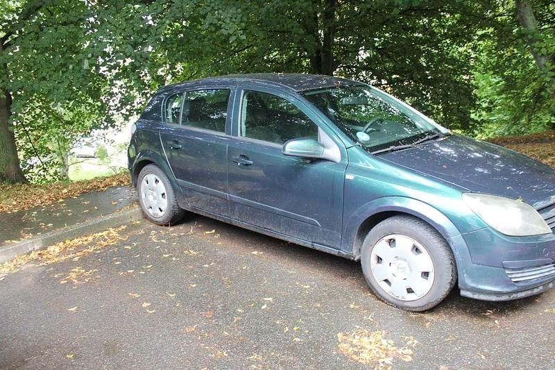Gebraucht 2005 Opel Astra Limousine | 500 € - Bild 1/4