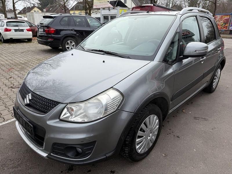 Grau Gebraucht 2013 Suzuki SX4 Club Limousine | 3.500 € (Guter Preis) - Bild 1/4