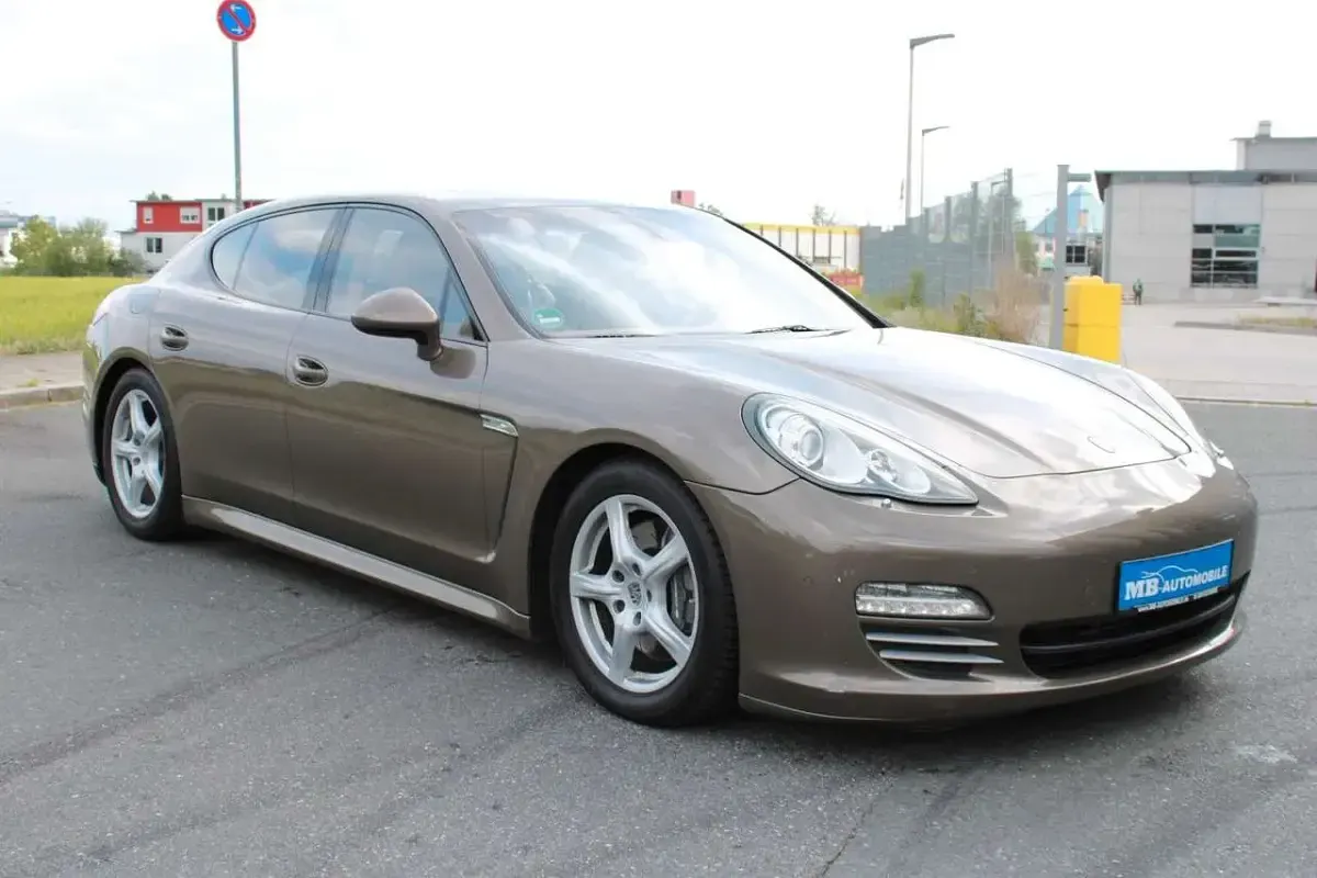 Gebraucht Porsche Panamera 4 299 PS (219 kW) 2010 Libell tuerkis/ocean jade Kleinwagen