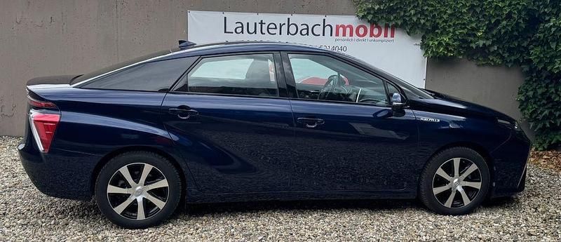 Gebraucht Toyota Mirai 154 PS (113 kW) 2018 Blau Limousine