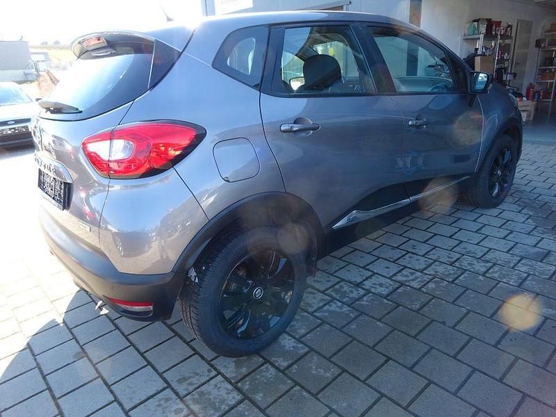Gebraucht Renault Captur Experience 90 PS (66 kW) 2017 Grau SUV