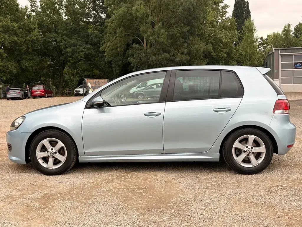 Gebraucht VW Golf VI 105 PS (77 kW) 2010 Blau Limousine