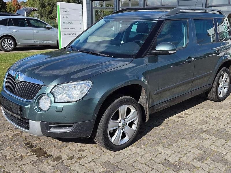 Malachite grün metallic Gebraucht 2012 Skoda Yeti Plus Edition SUV | 6.500 € (Superpreis) - Bild 1/4