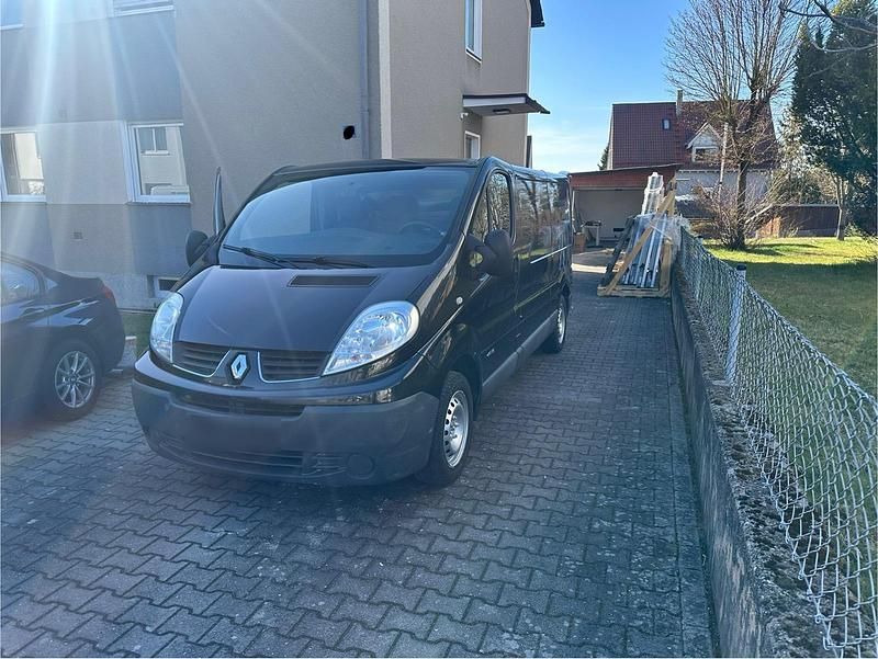 Gebraucht Renault Trafic 115 PS (84 kW) 2011 Schwarz Van / Kleinbus