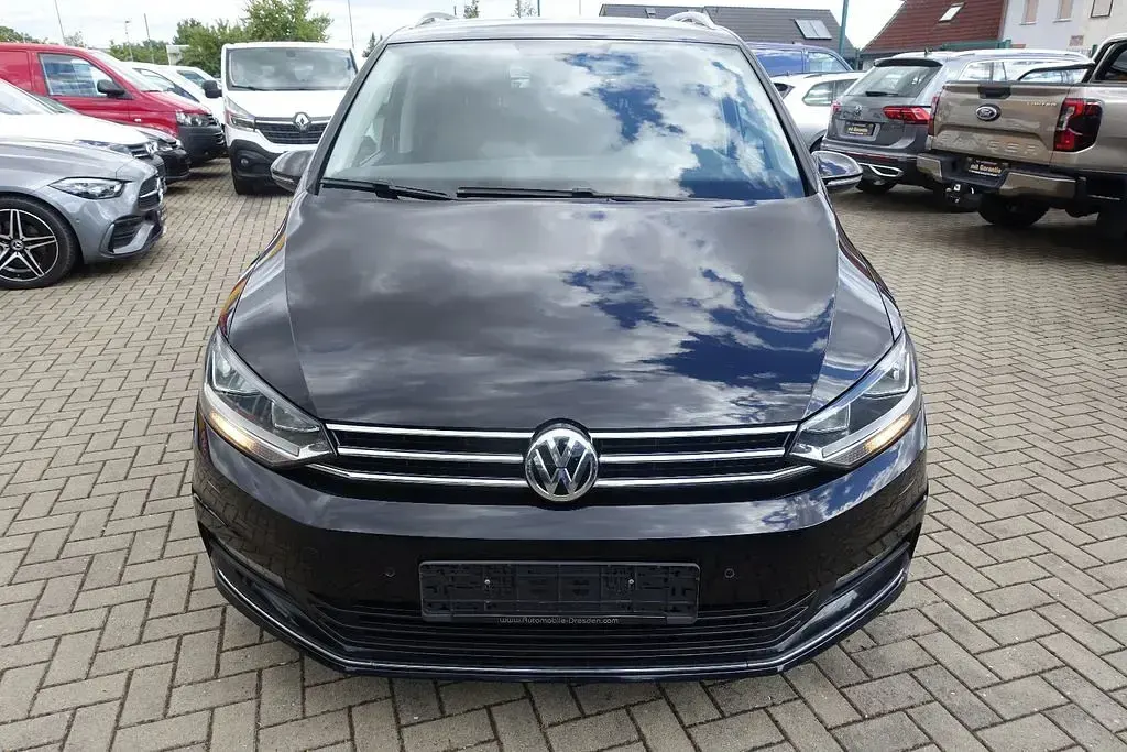 Gebraucht VW Touran Sound 150 PS (110 kW) 2017 Schwarz Van / Kleinbus