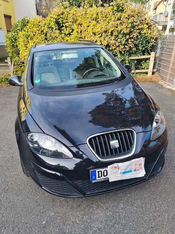 Schwarz Gebraucht 2009 Seat Altea XL Reference Van / Kleinbus | 4.850 € - Bild 1/4