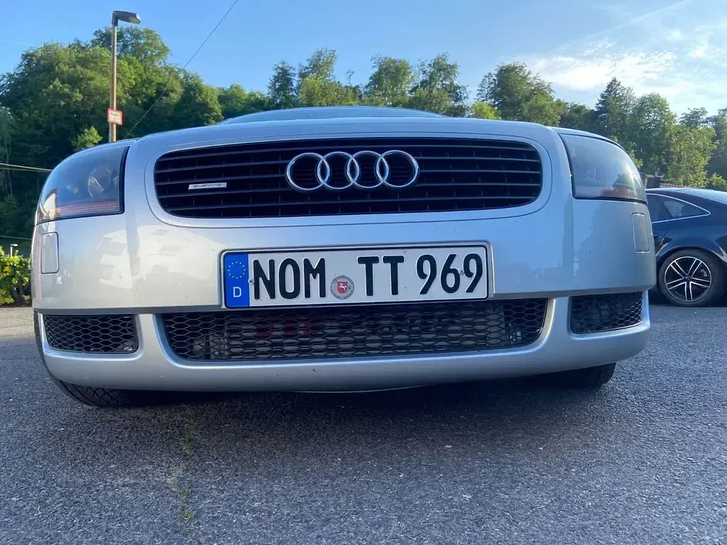 Gebraucht Audi TT Basis 180 PS (132 kW) 1999 Silber Coupé