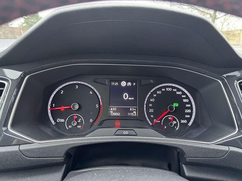 Gebraucht VW T-Roc Sport 150 PS (110 kW) 2019 Grau SUV