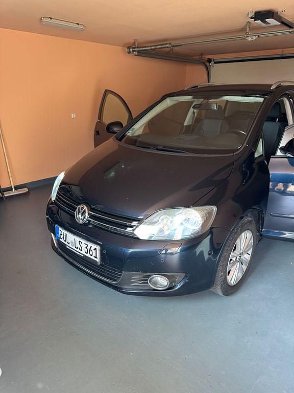 Blau Gebraucht 2011 VW Golf Plus Style Van / Kleinbus | 6.200 € (Fairer Preis) - Bild 1/4