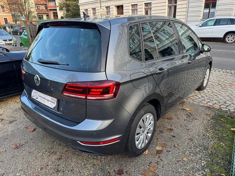 Gebraucht VW Golf Trendline 116 PS (85 kW) 2020 Grau Van / Kleinbus