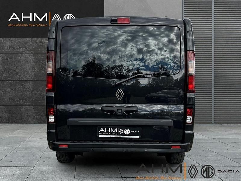 Second-hand Renault Trafic Evolution 150 CP (110 kW) 2024 Negru Monovolum