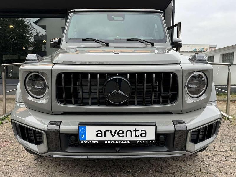Manufaktur classic grau uni Neu 2025 Mercedes G63 AMG Active SUV | 283.220 € - Bild 1/4
