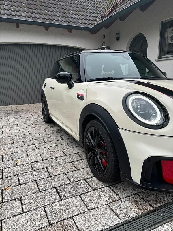 Gebraucht Mini John Cooper Works Coupé 231 PS (169 kW) 2022 Weiß Coupé