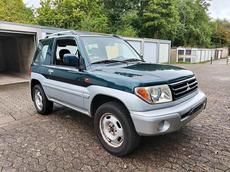 Grün Gebraucht 2006 Mitsubishi Montero SUV | 8.000 € - Bild 1/4