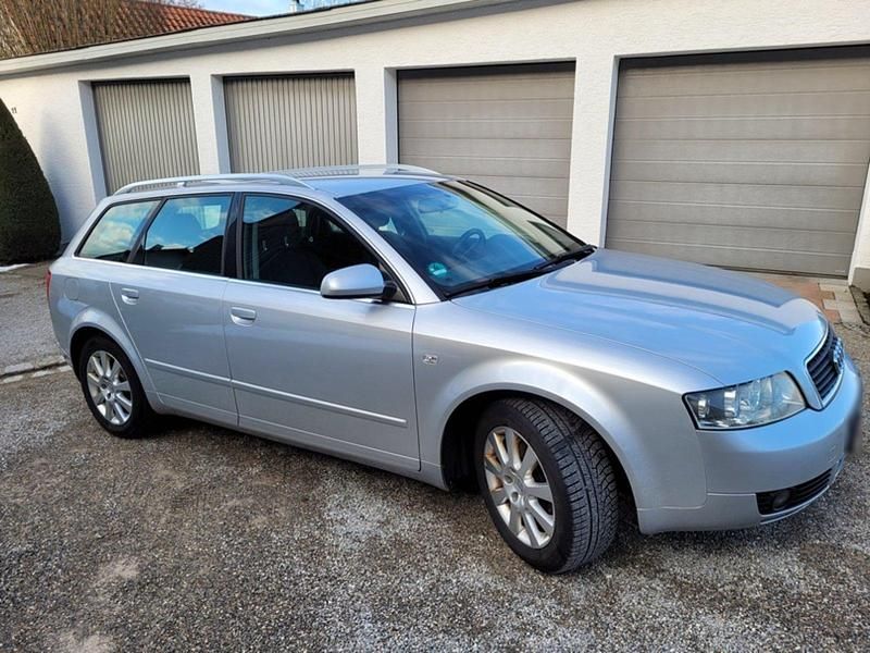 Gebraucht Audi A4 130 PS (95 kW) 2004 Silber Kombi