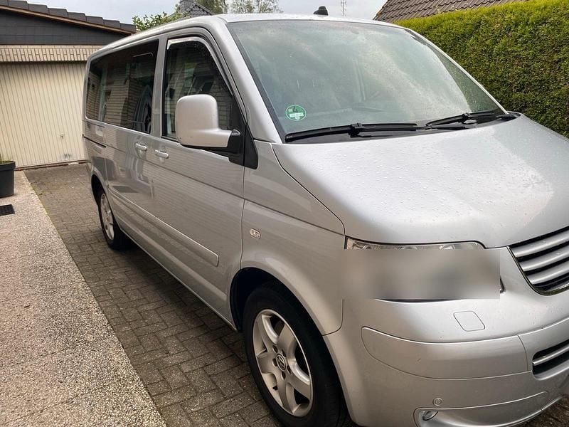 Silber Gebraucht 2006 VW T5 Highline Van | 14.900 € - Bild 1/4
