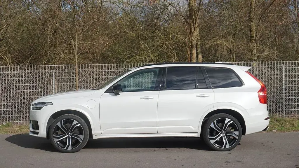 Second-hand Volvo XC90 Plus 455 CP (334 kW) 2022 Alb SUV