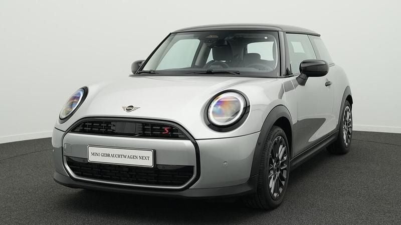 Grau Gebraucht 2024 Mini Cooper S Classic Kleinwagen | 24.113 € (Superpreis) - Bild 1/4