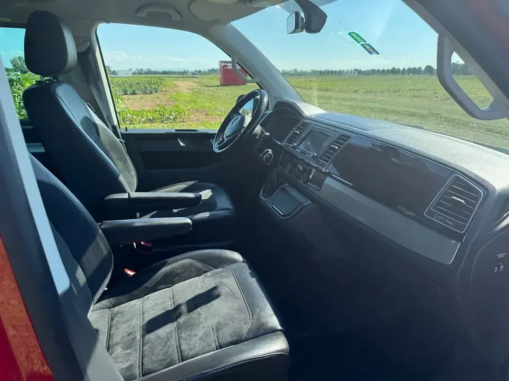 Gebraucht VW T6 Beach 204 PS (150 kW) 2019 Rot Van