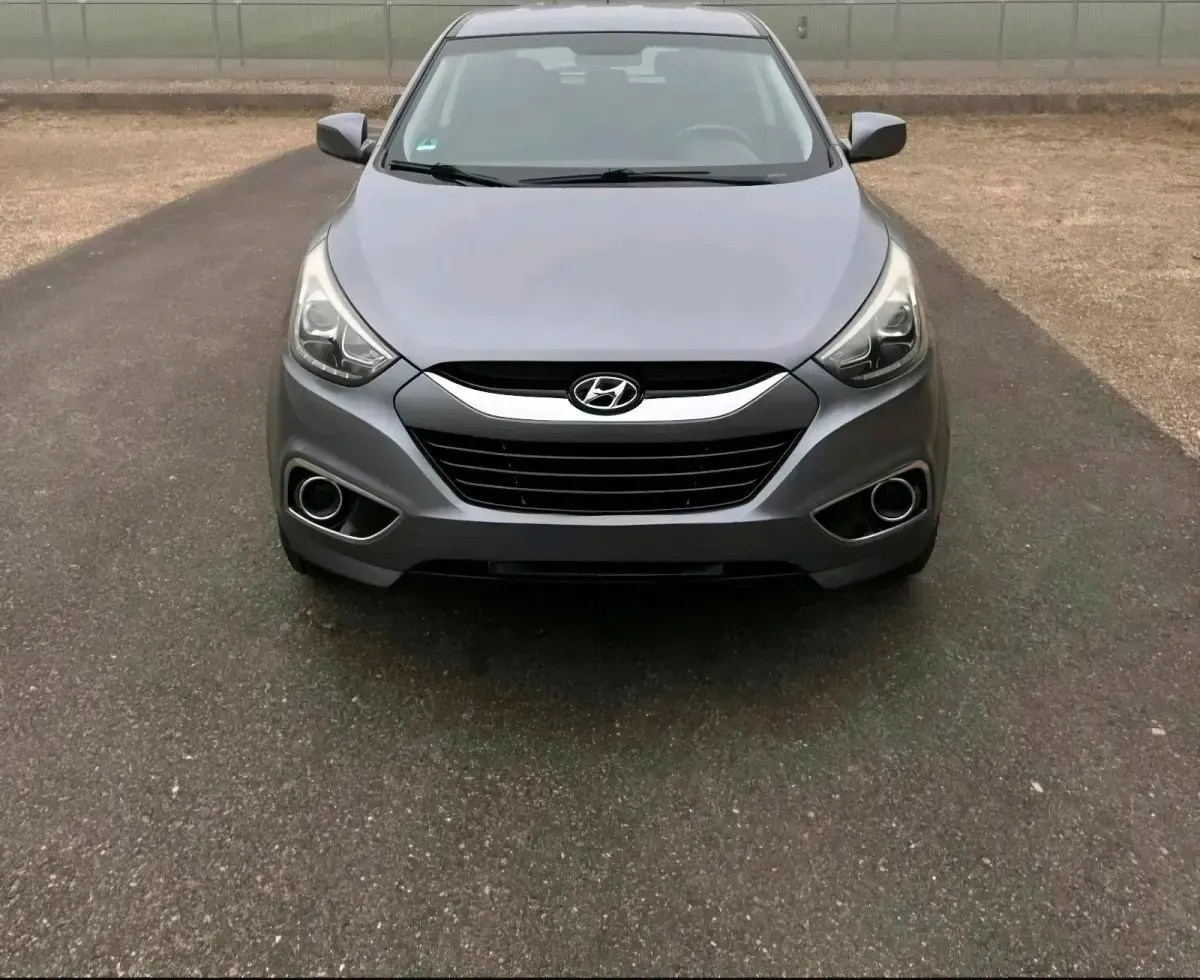Gebraucht Hyundai Tucson 136 PS (100 kW) 2013 Grau SUV