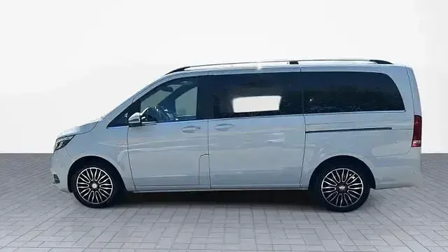 Gebraucht Mercedes V250 Avantgarde Edition 190 PS (139 kW) 2017 Bergkristallweissmet. Van / Kleinbus
