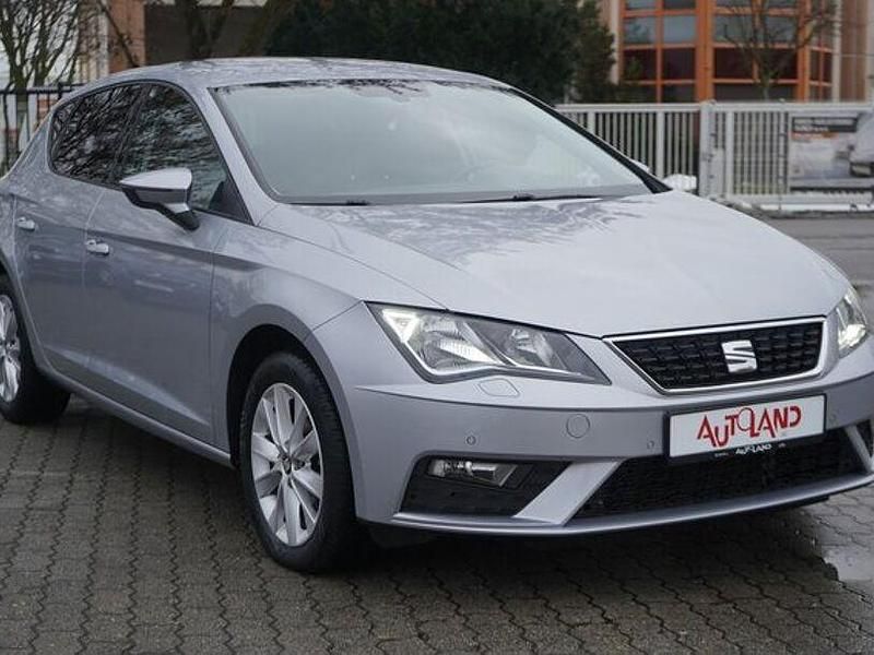 Gebraucht Seat Leon Style 131 PS (96 kW) 2019 Silber Limousine