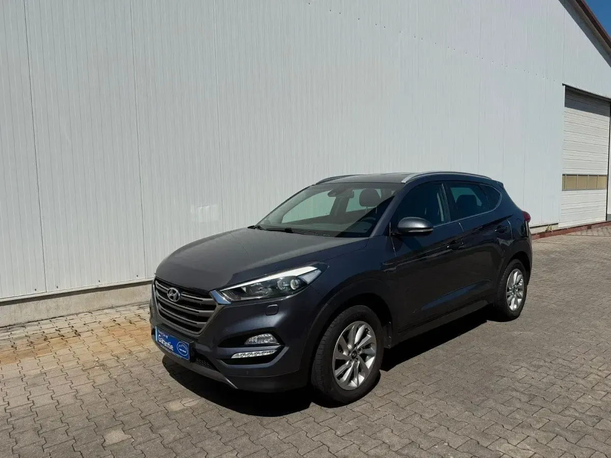 Gebraucht Hyundai Tucson Premium 177 PS (130 kW) 2015 Grau SUV