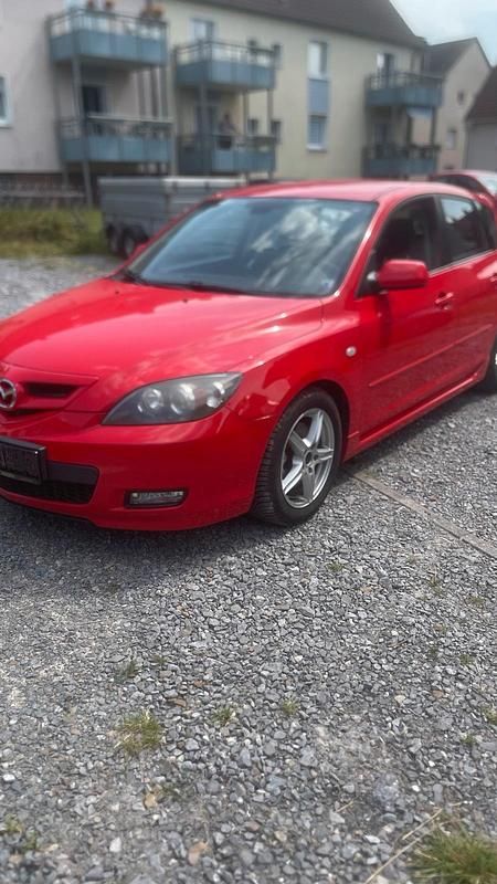 Rot Gebraucht 2009 Mazda 3 Kleinwagen | 2.350 € (Fairer Preis) - Bild 1/4