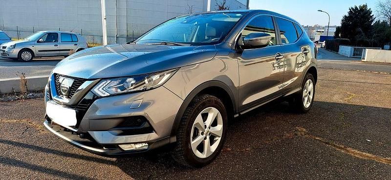 Grau Gebraucht 2018 Nissan Qashqai SUV | 13.300 € (Fairer Preis) - Bild 1/4