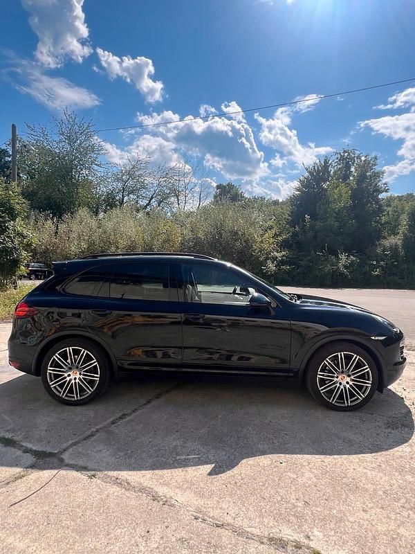 Gebraucht Porsche Cayenne 245 PS (180 kW) 2011 Schwarz SUV