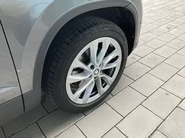 Gebraucht Skoda Karoq Style 116 PS (85 kW) 2023 Grau SUV