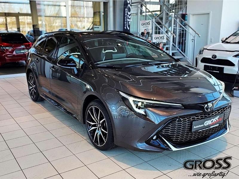 Neu Toyota Corolla Sport 196 PS (144 kW) 2025 Grau Kombi