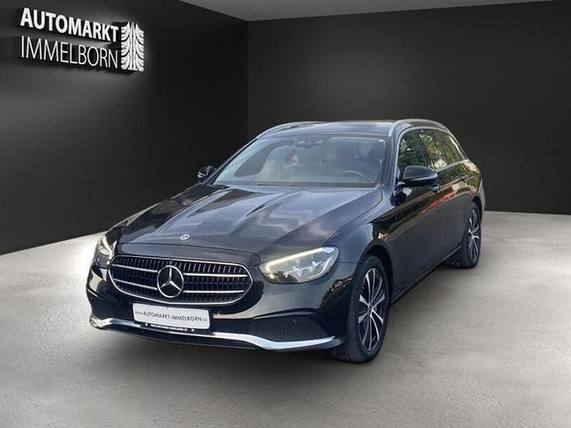 Gebraucht Mercedes E300 Night 306 PS (225 kW) 2022 Schwarz Limousine